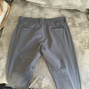 Travis Mathew golf pants. Super light weight. Excellent condition. 34x32.